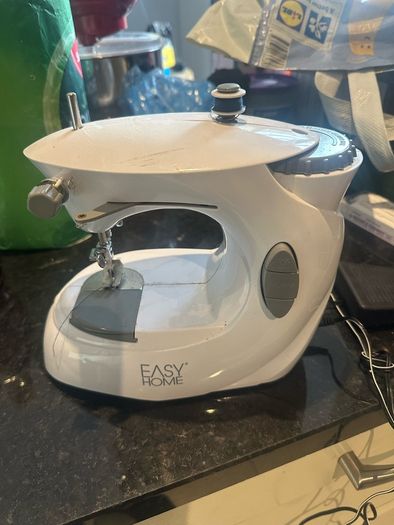 Free mini sewing machine