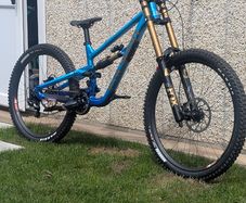 Polygon Colossus DH9 Brand New