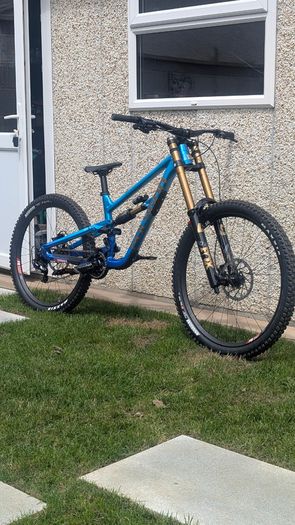 Polygon Colossus DH9 Brand New