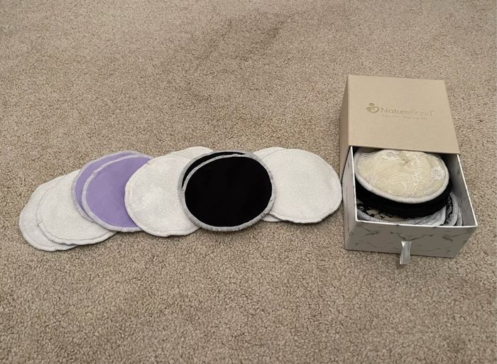 reusable breastfeeding pads