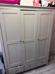 wardrobe