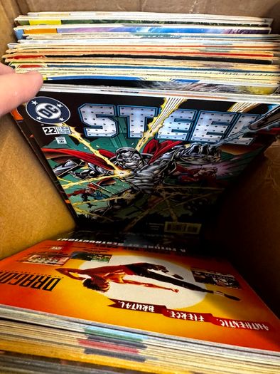 DC, Marvel Long Comic Box w 290 comics for Sale