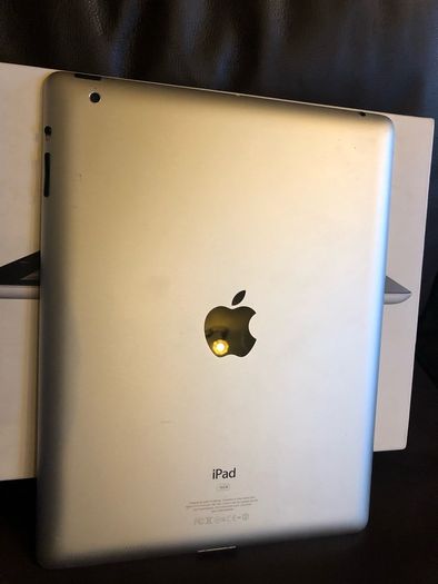 iPad 2 A1395 (WiFi) and magnetic cover