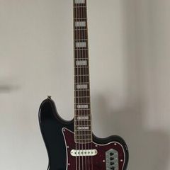 Squier Bass VI