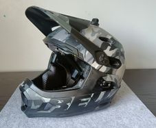 Bell mountain bike helmet
