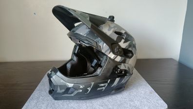 Bell mountain bike helmet