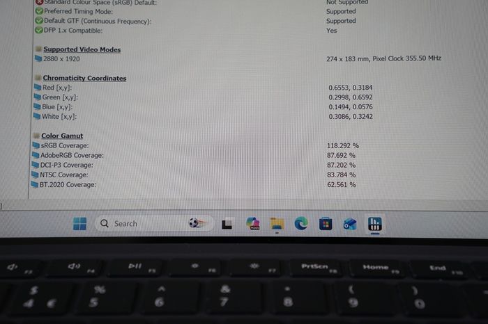 Surface Pro 9 | i5-1245U vPro | 120Hz PixelSense | Like New