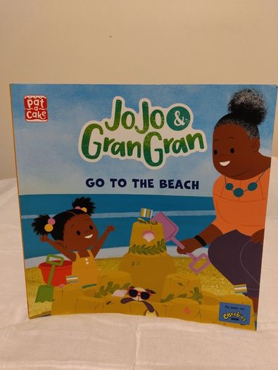 Jojo & Gran Gran Go To The Beach Storybook