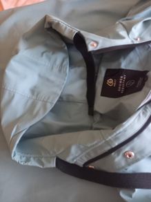 Jacket shower proof