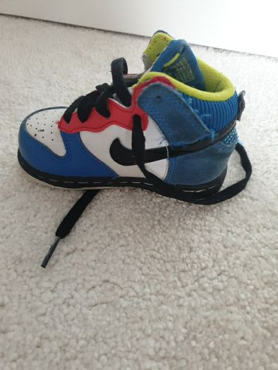 baby Nike