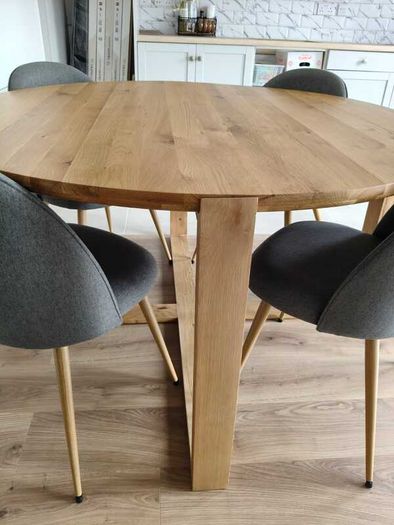 EZ Living solid wood round dining table 160 cm