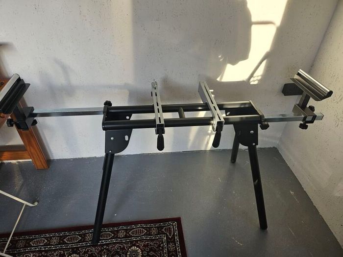 Mitre saw stand