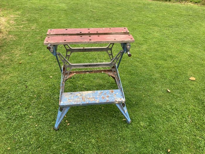 Foldable workbench