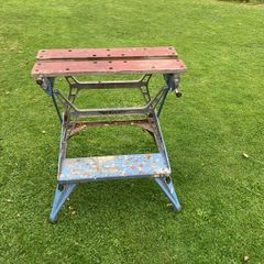 Foldable workbench