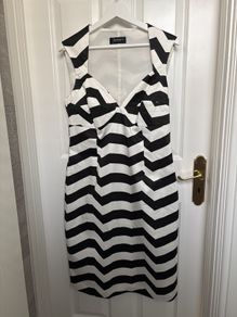 Jasmine Guinness Dress Size 14