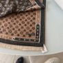 LV scarf/shawl Image 3