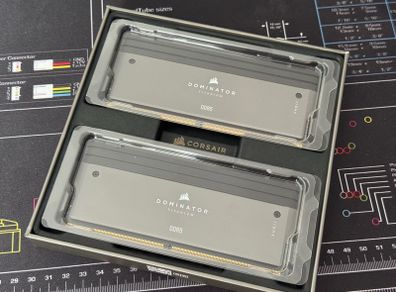 Corsair Dominator Titanium 32GB CL30