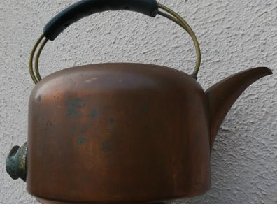 Vintage Copper Tea Kettle (for sale what is visible in the photos)
