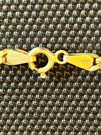 18ct Gold Chain 10g 50cm stamped 750