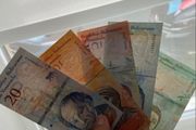 Banknote 40 Pcs Unc Condition