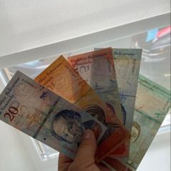 Banknote 40 Pcs Unc Condition