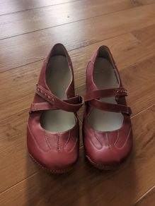 Red Clark's flat shoes