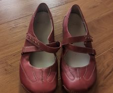 Red Clark's flat shoes