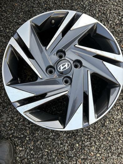 Alloy wheel