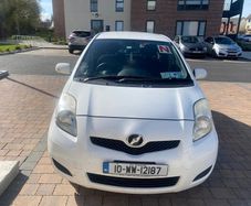 Toyota Vitz 2010