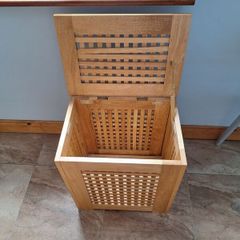 laundry hamper