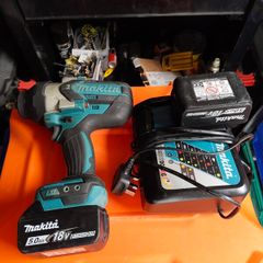 Makita impact wrench