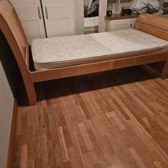 Sleigh Bed & Matress