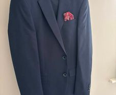 Bennetti Navy Three-Piece Suit (36R / 32R)