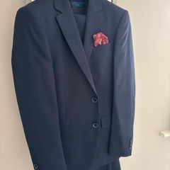 Bennetti Navy Three-Piece Suit (36R / 32R)