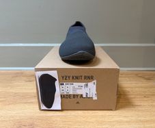 Yeezy Knit RNR Fade Onyx - Mens UK9