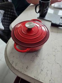 cast iron pot