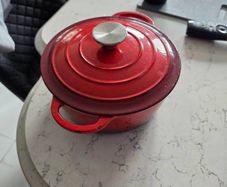 cast iron pot