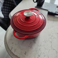 cast iron pot