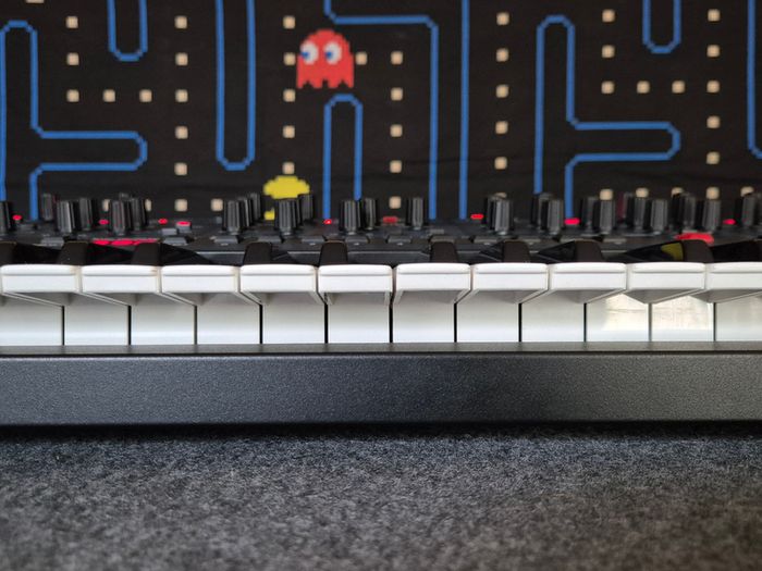 OB-6 Keyboard Synth