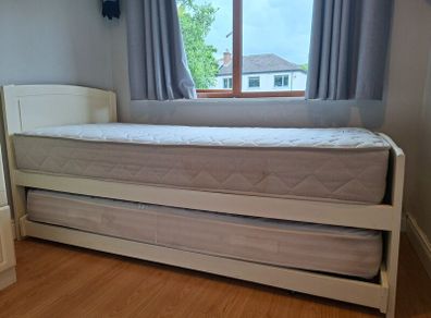 Single bed with guest bed