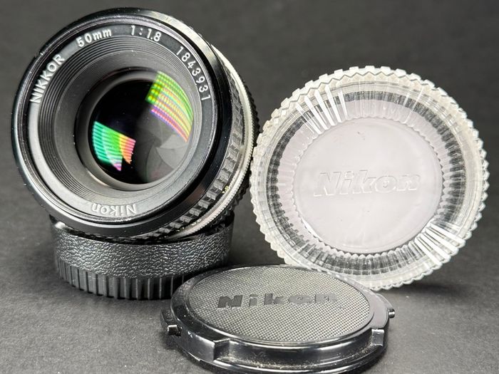 Nikon FE camera kit