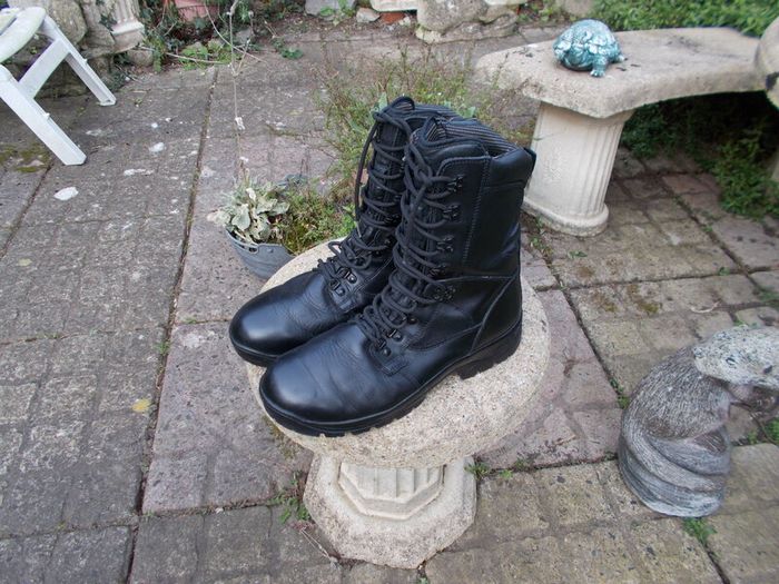 Leather Boots / Vibram Soles / UK12 - EU 46