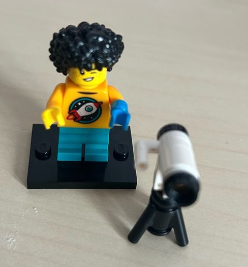 Lego Astronomer Kud