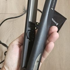 Remington Ceramic Hair Straightener