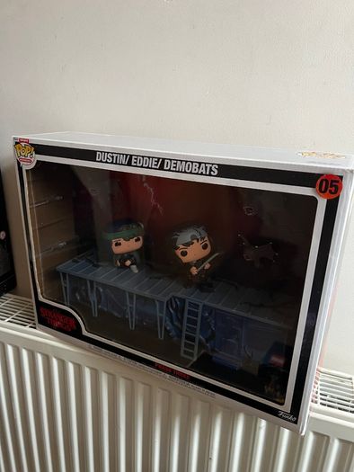 Funko Pop Deluxe Moment Stranger Things Dustin Eddie Demobats #05 (Sealed)