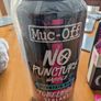 Muc off cycling tubeless accessories Image 6