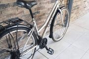 ladies bike( can deliver)