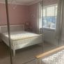 King size bed Image 3