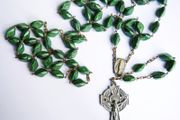 Vintage Irish Celtic Green Shamrock Rosary Beads ERIN