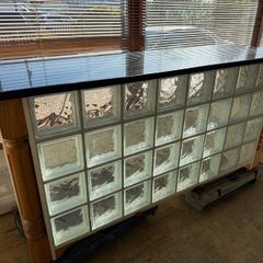 Kitchen island / bar